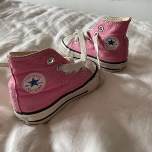 Pick infant converse
